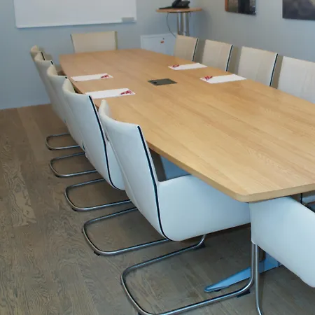 索恩哈尔顿酒店 酒店 哈尔登