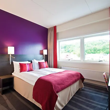 索恩哈尔顿酒店 酒店 哈尔登