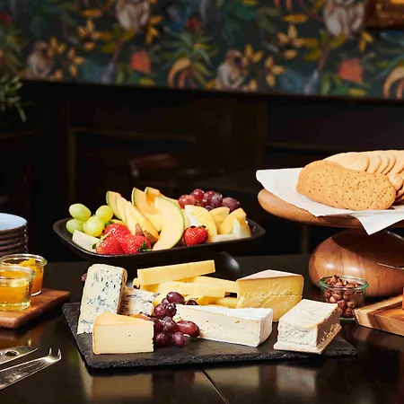 索恩哈尔顿酒店